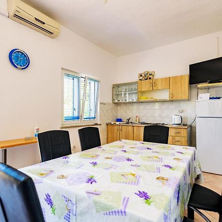 Apartmant Prosika Паг Екстер'єр фото