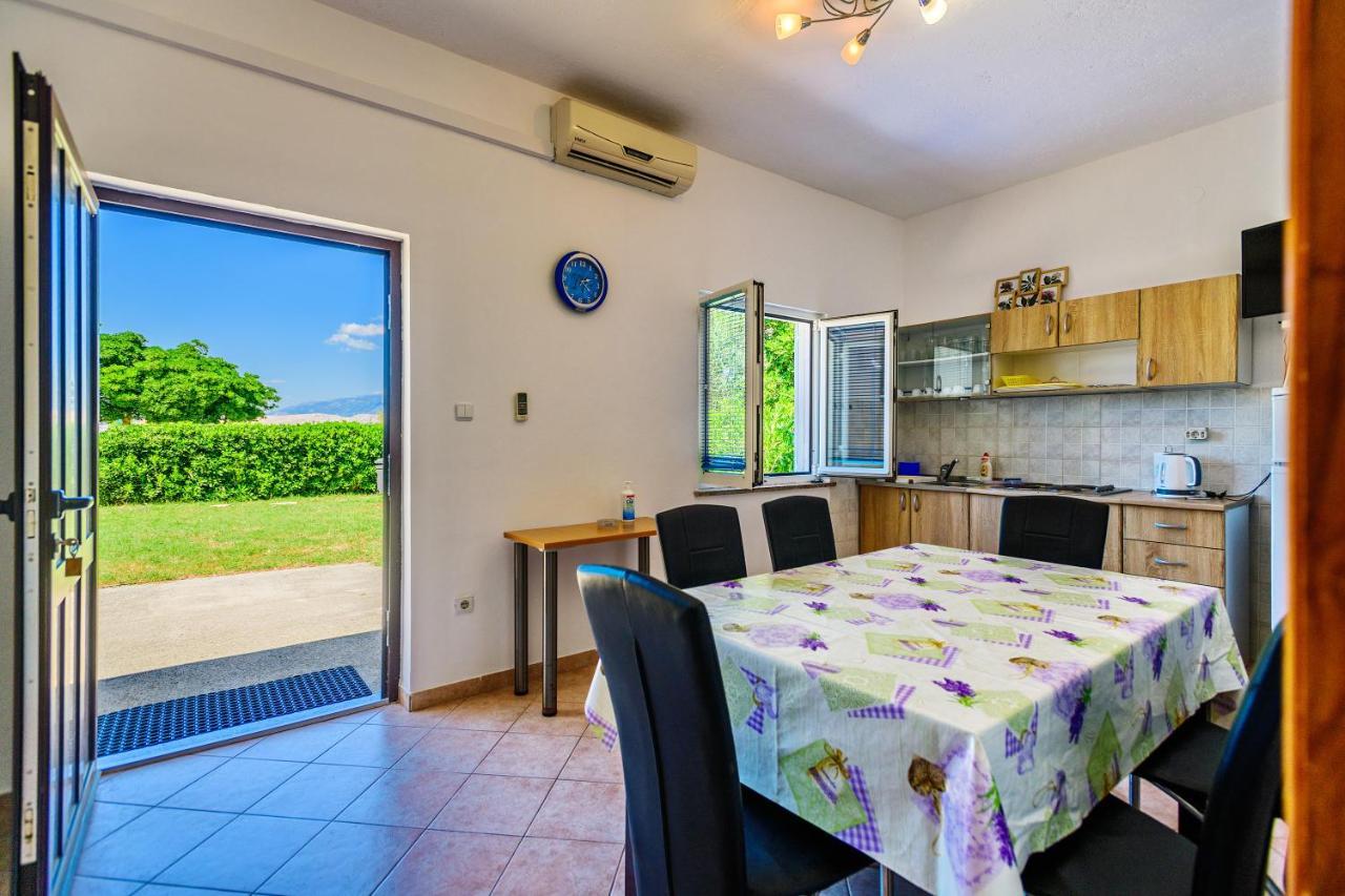Apartmant Prosika Паг Екстер'єр фото