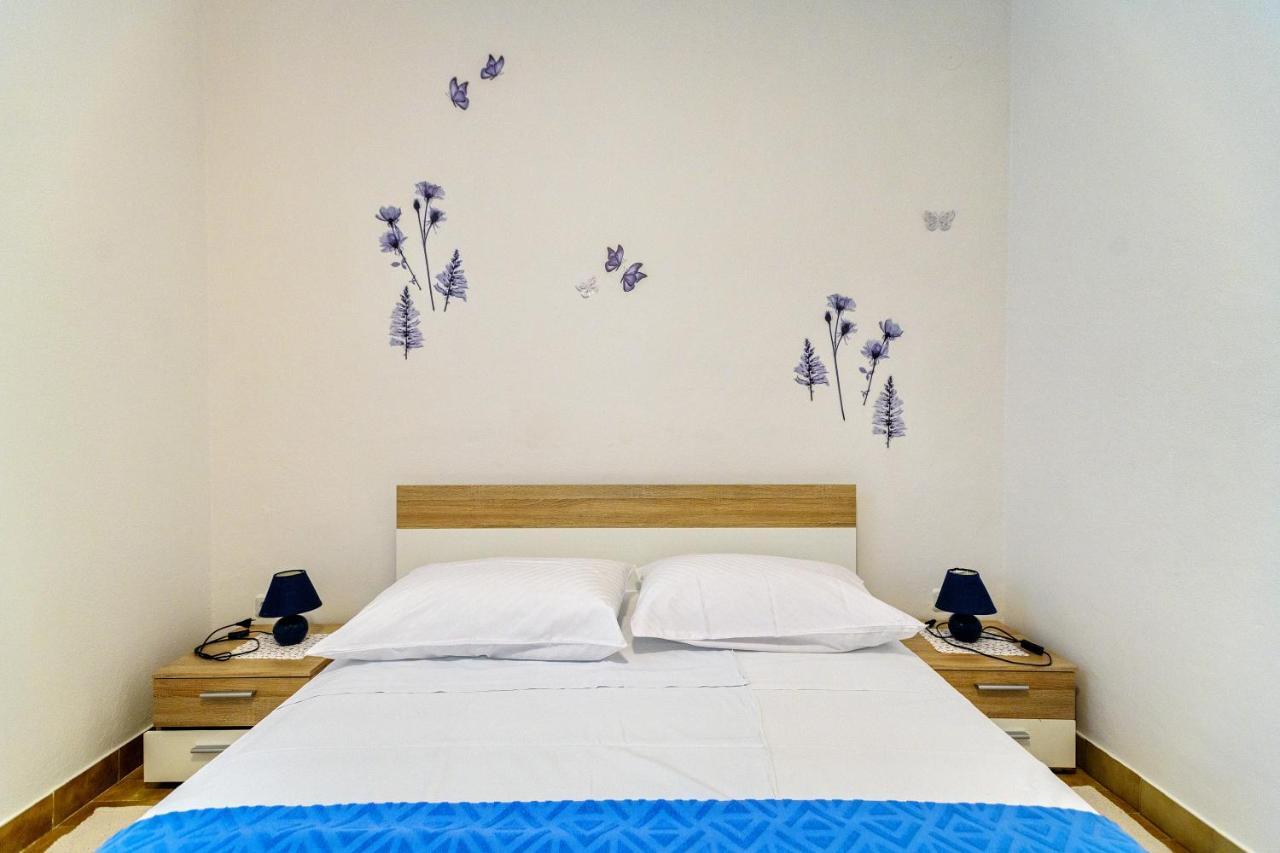 Apartmant Prosika Паг Екстер'єр фото