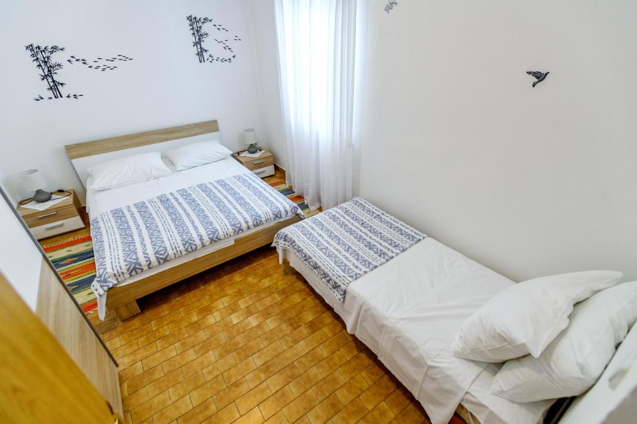 Apartmant Prosika Паг Екстер'єр фото