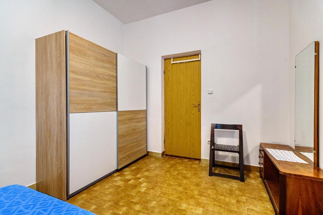 Apartmant Prosika Паг Екстер'єр фото